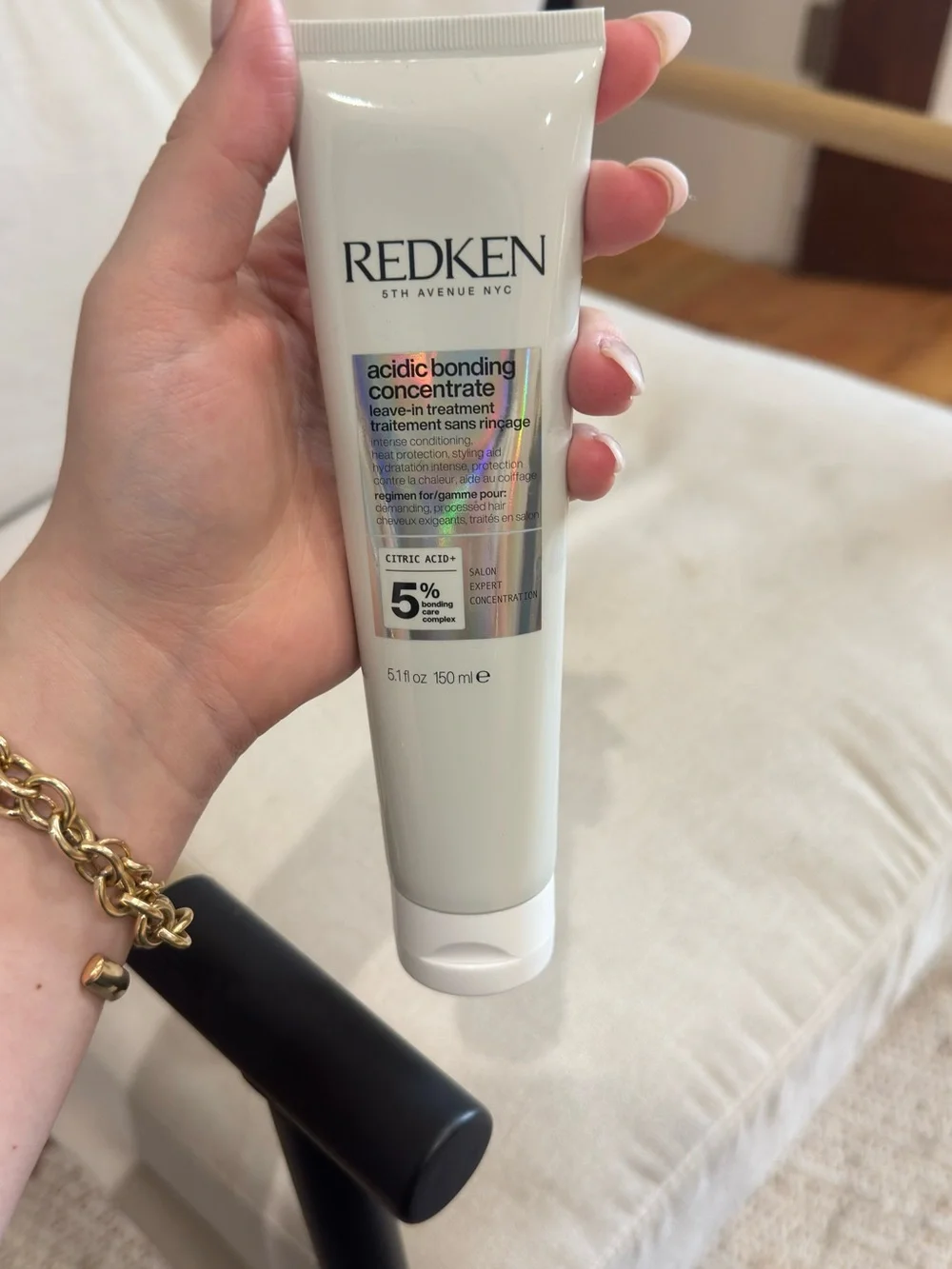Redken Acidic Bonding Concentrate Leave-In Treatment - White